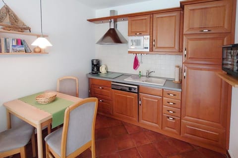 Zum-Leuchtturm-W5 Apartment in Prerow