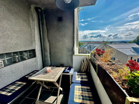 View (from property/room), Balcony/Terrace