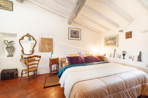 Property building, Living room, Bedroom