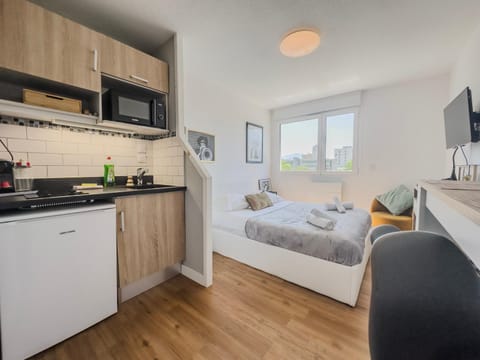 Bed, TV and multimedia, Kitchen or kitchenette, Living room, Photo of the whole room, Seating area, Dining area, Bedroom, dishwasher, minibar, oven, pet friendly, stove