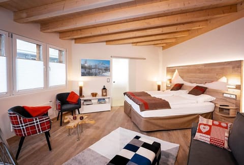 Living room, Bedroom