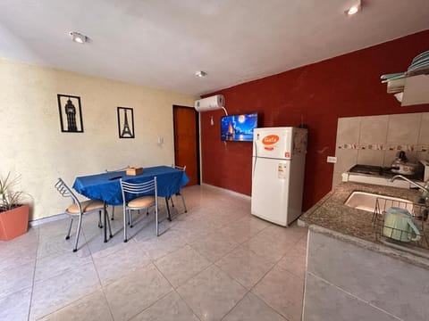 TV and multimedia, Kitchen or kitchenette, Dining area, oven