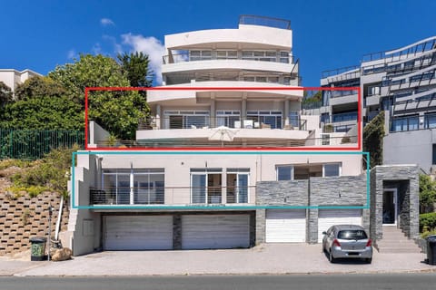 Bakoven Serenity - Pool, Ocean Views, 5 min walk to beach Apartment in Cape Town