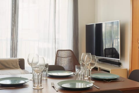 TV and multimedia, Dining area, Evening entertainment