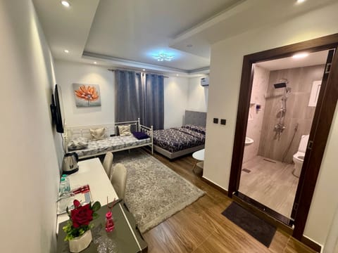 Luxury Accommodation Near Abu Dhabi Airport Bed and Breakfast in Abu Dhabi