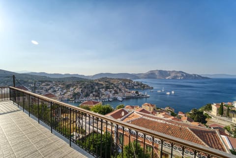 Nearby landmark, Day, Natural landscape, Lake view, Mountain view, Sea view