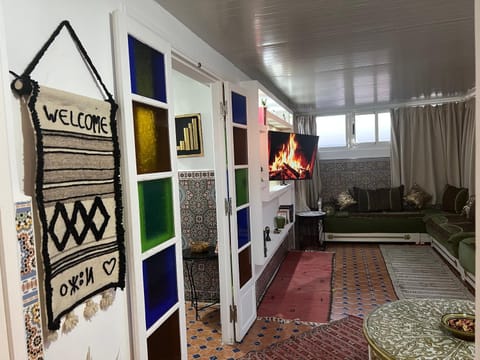 Communal lounge/ TV room, TV and multimedia, Living room, Seating area