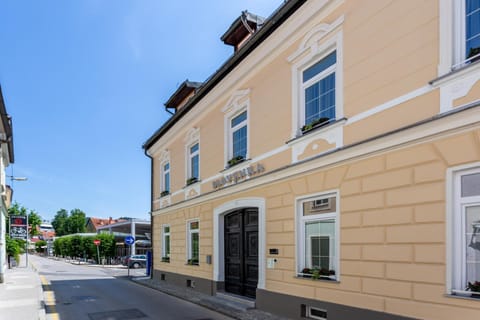 Property building, Day, Neighbourhood, Street view, Location