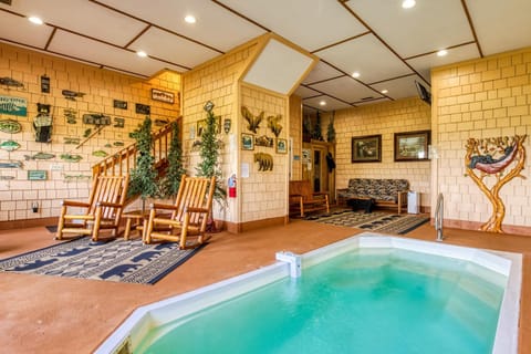 Sauna, Sauna, Decorative detail, Decorative detail, Seating area, Pool view, Pool view, Swimming pool, Swimming pool