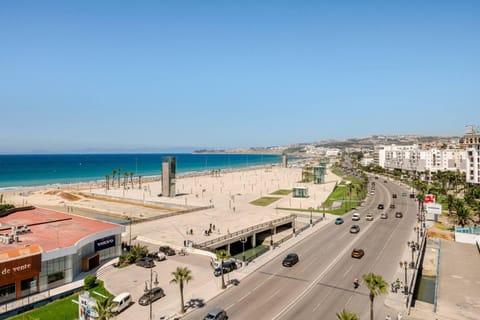 Nearby landmark, Neighbourhood, City view, Sea view, Street view