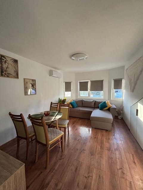 White House Apartments - Forest Apartment in Bulgaria