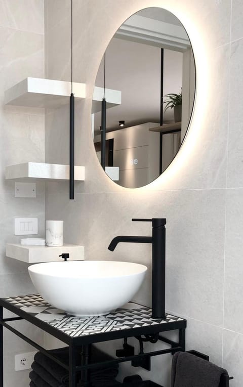 GardaEssence Apartment in Peschiera del Garda