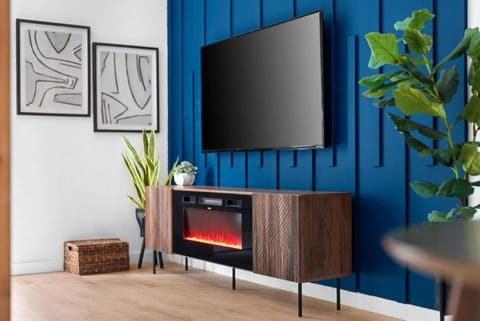 Chic 3-Bedroom Getaway in Central Austin House in Austin