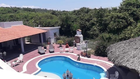 Swimming pool, Swimming pool