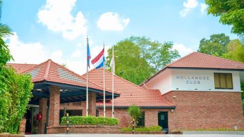 Property building, Facade/entrance