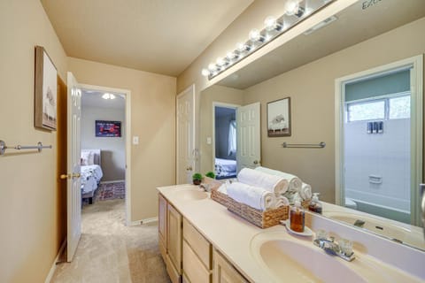 Luxurious Oasis House in San Antonio