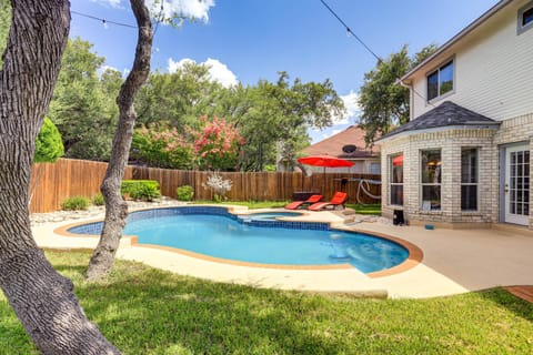 Luxurious Oasis House in San Antonio