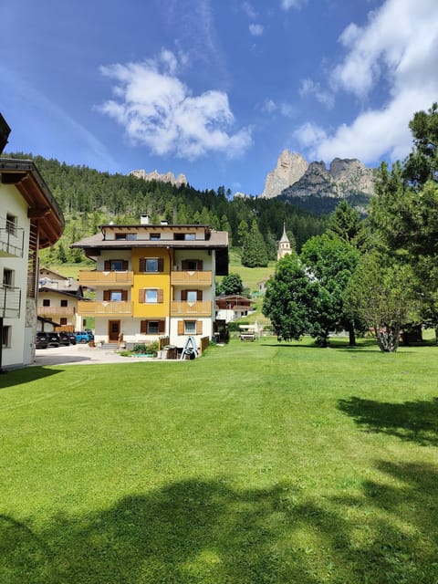 Spring, Garden view