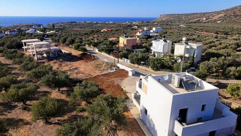 Neighbourhood, Sea view