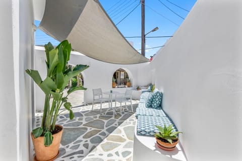 Ammoudi Hotel in Paros