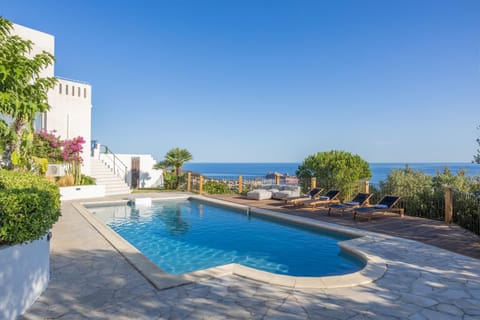 Sea view, Swimming pool