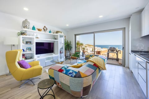 Living room, Sea view