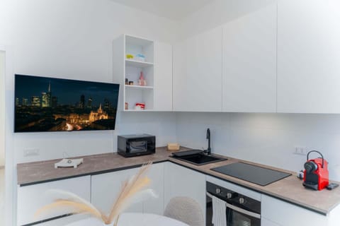 TV and multimedia, Dining area, stove