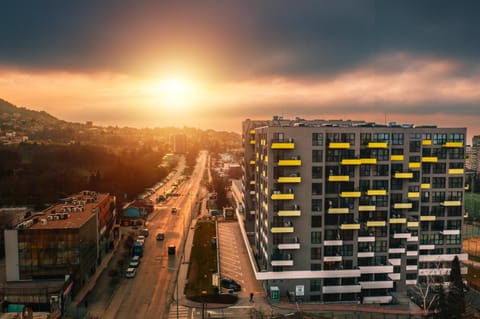 Property building, Bird's eye view, Location