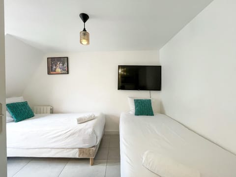 Studio 04 - Paris Faubourg Bail Mobilité Apartment in Paris