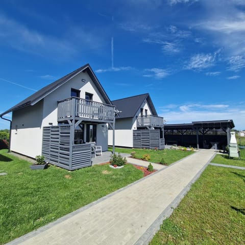 Property building, Day, Garden