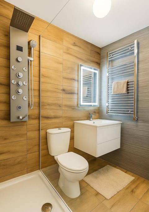 Shower, Toilet, Bathroom