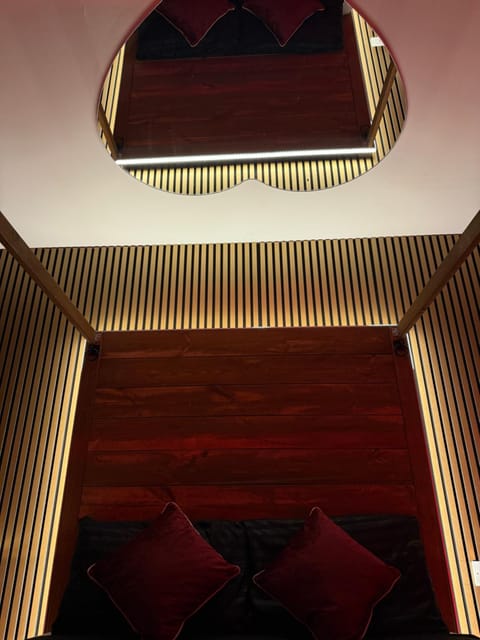 Mansa Halifax Nature lodge in Calderdale