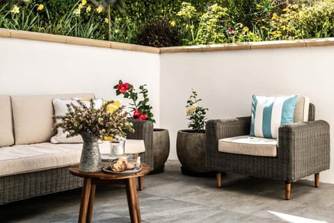 The Atelier A Stylish Cheltenham Hideaway for 4 Apartment in Cheltenham