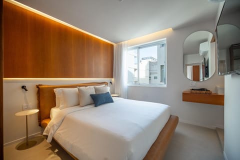 Leblon - Av. Ataulfo de Paiva | Recém reformado, no coração do Leblon Apartment in Rio de Janeiro