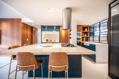 Leblon - Av. Ataulfo de Paiva | Recém reformado, no coração do Leblon Apartment in Rio de Janeiro