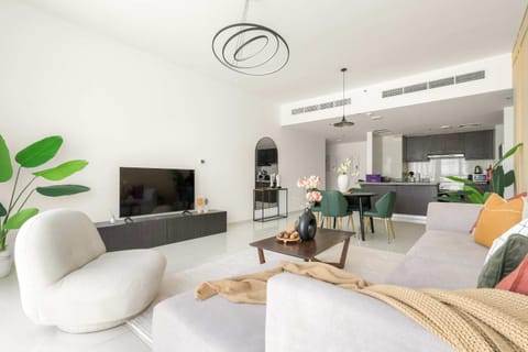 TV and multimedia, Kitchen or kitchenette, Living room