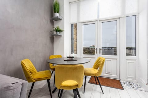 Sea view Villa Holiday and Corporate Let Accommodation Apartment in England