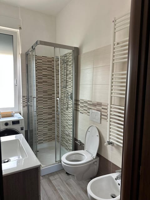 Shower, Toilet, Bathroom, bidet