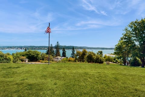Liberty Bay Hideaway House in Poulsbo