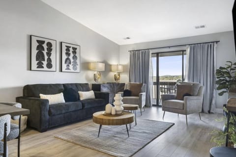 The Lookout at Kimberling Crossing Apartment in Kimberling City