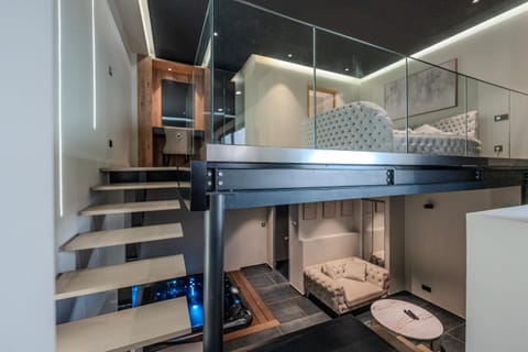 Bed, Bathroom, Kitchen or kitchenette, Photo of the whole room, Bedroom, bunk bed, towels