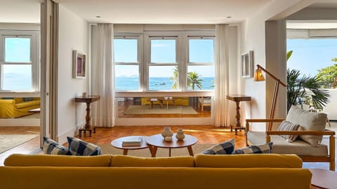 Communal lounge/ TV room, Bird's eye view, View (from property/room), Living room, Dining area, City view, Mountain view, Sea view, Street view