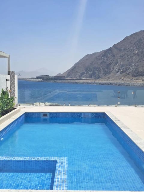 Mountain view, Sea view, Swimming pool