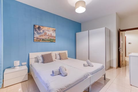 St James the Traditional 4-Bed Townhouse in Sliema House in Sliema