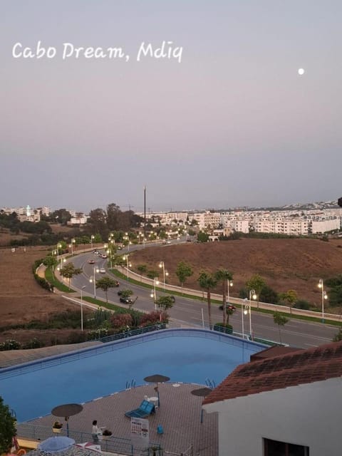 Day, Natural landscape, Bird's eye view, City view, Pool view, Swimming pool