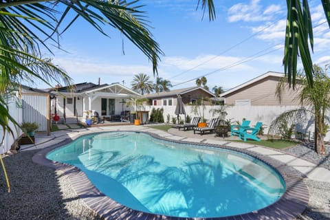 Patio, Pool view, Swimming pool