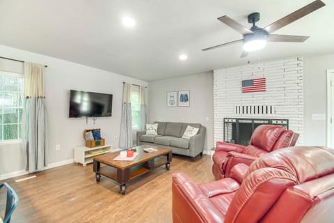 Walk to Marina and Lake Family Retreat in Afton! House in Lake O The Cherokees