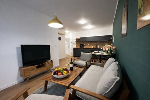 Delux 3 - Plovdiv Модерен апартамент,2 спални,център Apartment in Plovdiv