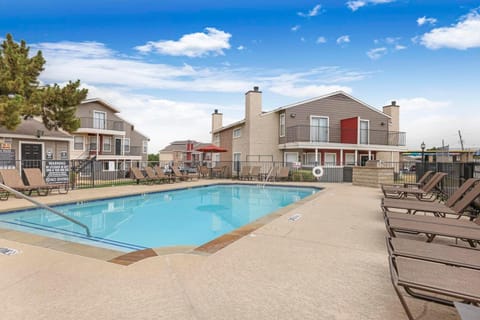 Other, Swimming pool