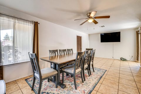 Updated Home in Suburbs - 10 Mi to Dtwn Stockton! House in Stockton